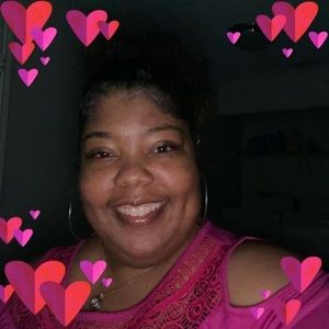 Meet your Posher, Monique